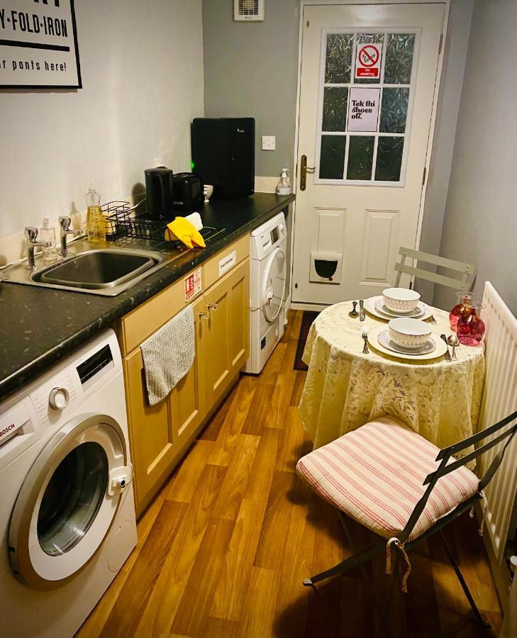 Modern Ground Floor Apartment With Free Parking Very Near Centre ريبون المظهر الخارجي الصورة